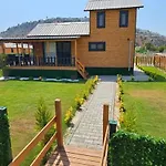 Uzun Suereli Kiralik House Kayacik 펜션 *