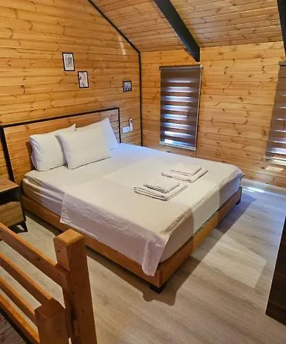 בית נופש Uzun Suereli Kiralik House Kayacik *